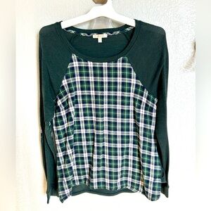 Skies Are Blue flannel/green top L